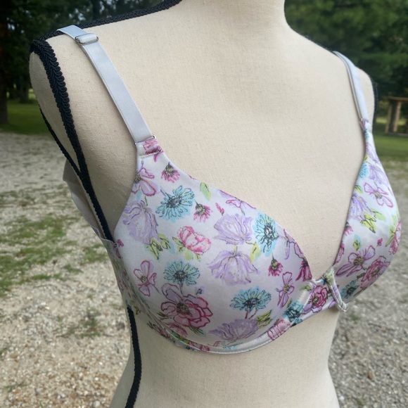 Secret T. Bra size 36B - Picture 2 of 6